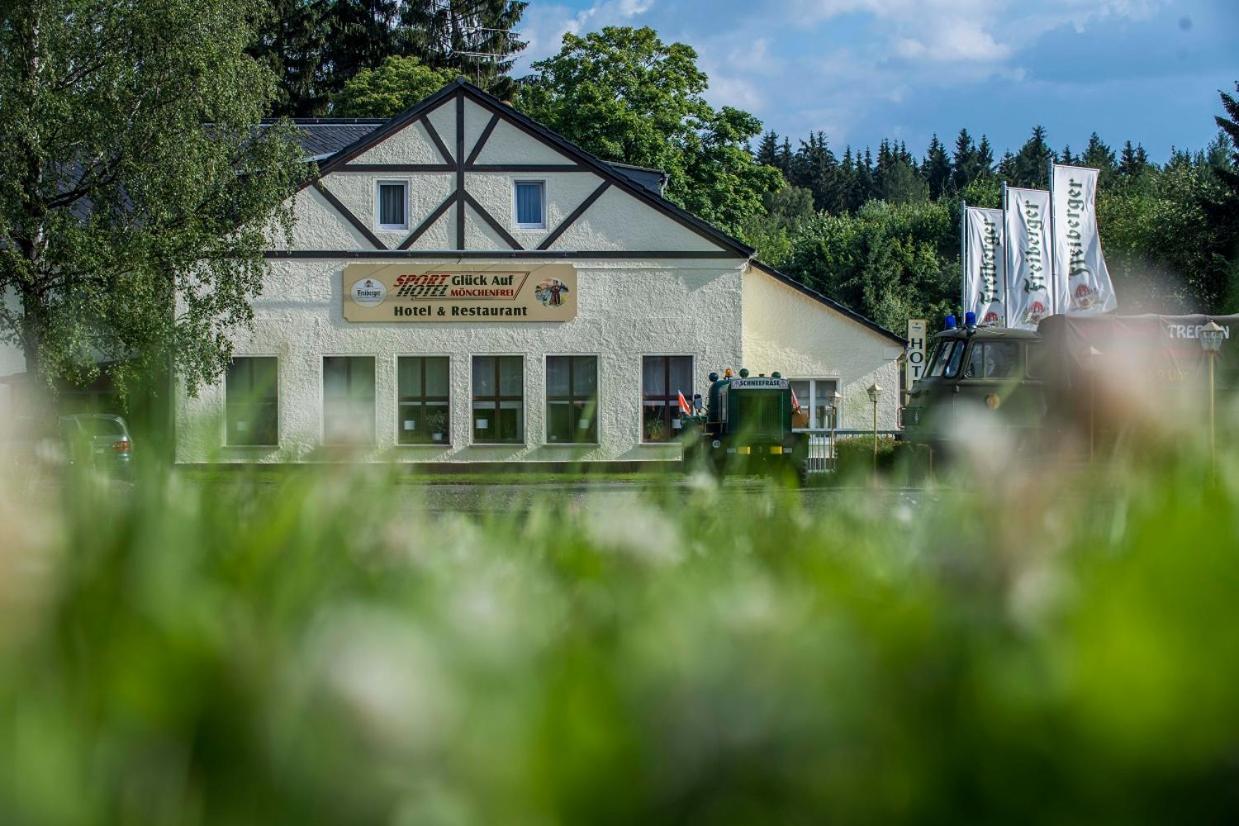 Sporthotel Glueck Auf Moenchenfrei Brand-Erbisdorf Exteriör bild