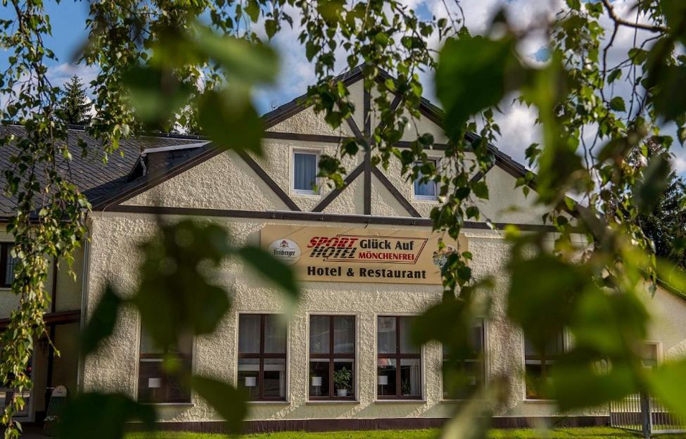 Sporthotel Glueck Auf Moenchenfrei Brand-Erbisdorf Exteriör bild