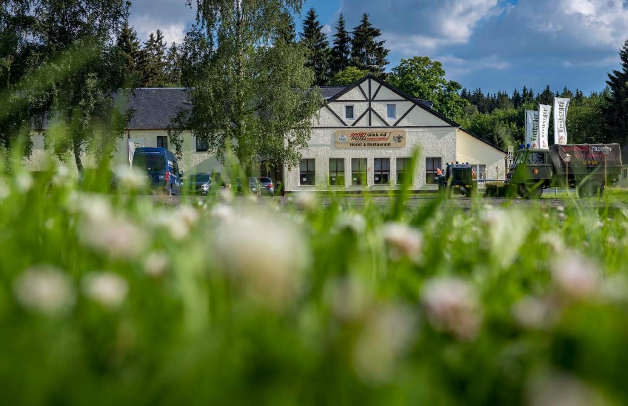 Sporthotel Glueck Auf Moenchenfrei Brand-Erbisdorf Exteriör bild